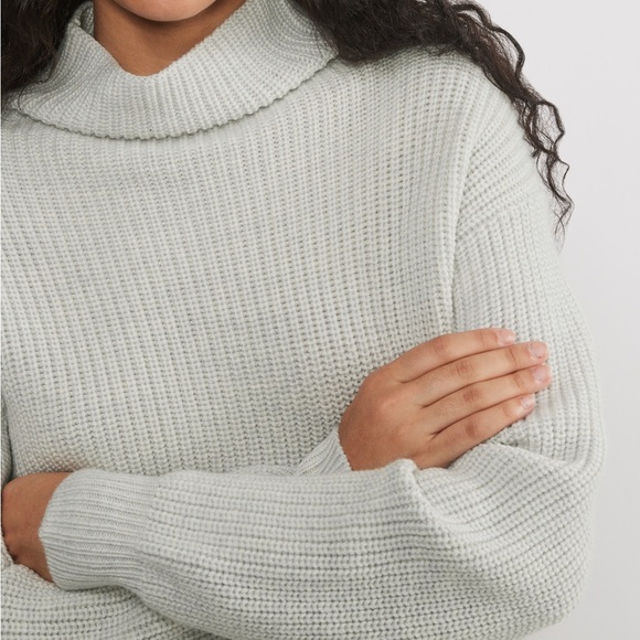 ❤️SOLD❤️Wilfred Montpellier Sweater - Picture 2 of 7